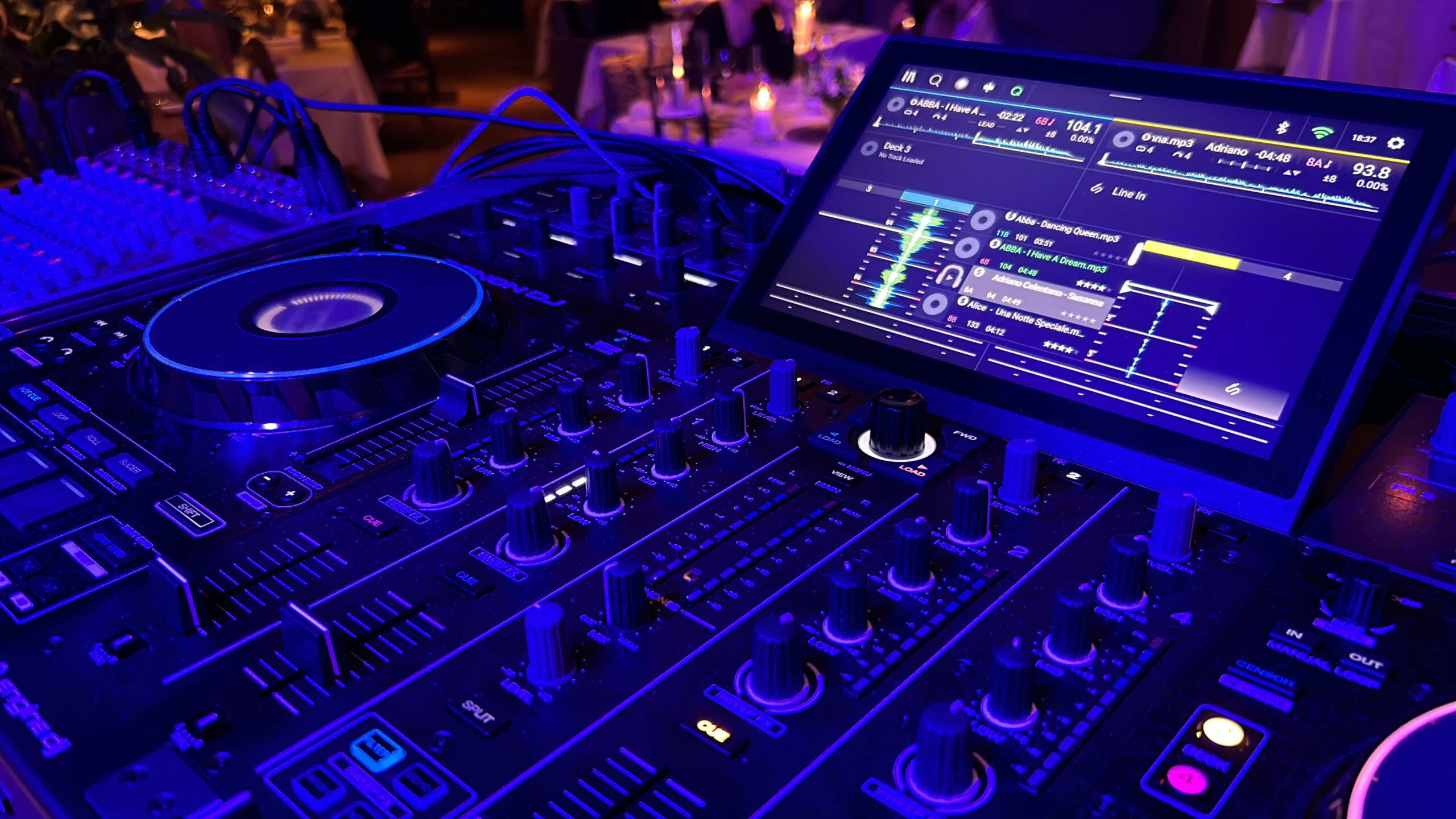 Jetzt DJ in Freiburg buchen